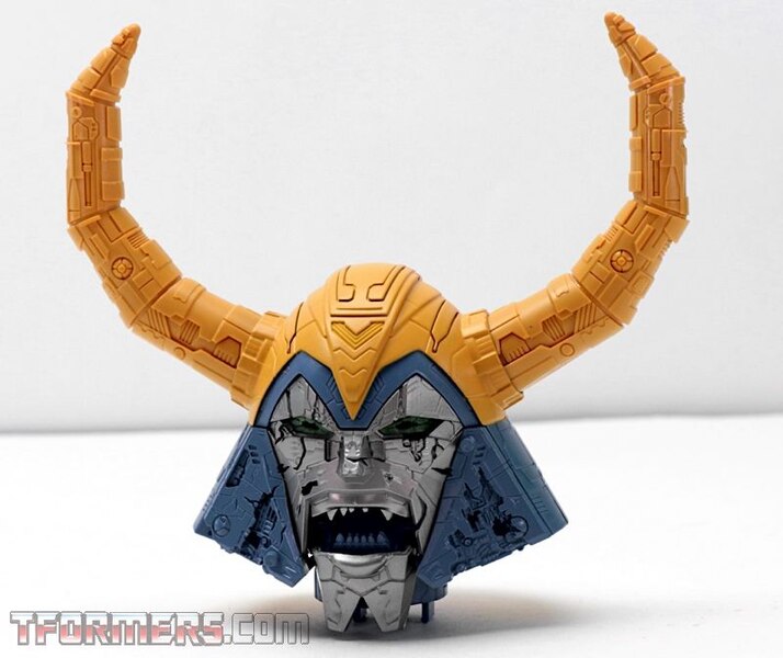 Transformers HasLab Unicron  (59 of 66)